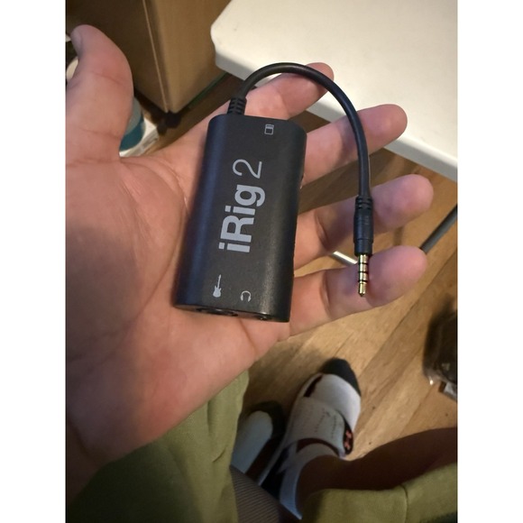 IK Multimedia iRig 2 electric guitar Bass converter interface portable recording